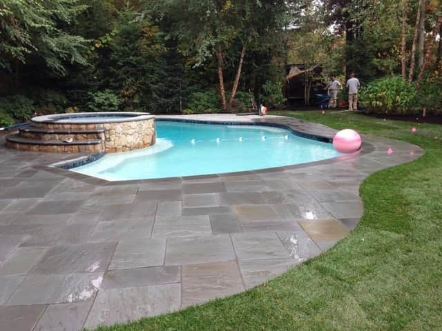 Masonry Walkways & Borders